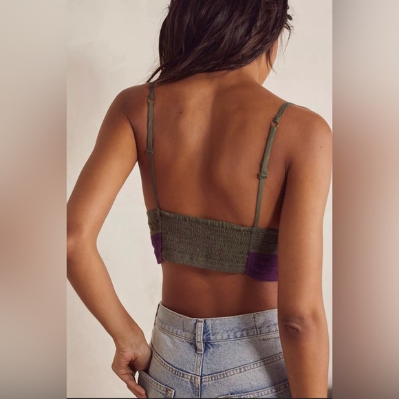 NEW FREE PEOPLE- Bralette crotchet bralette v neck top in Size Small - Picture 2 of 8